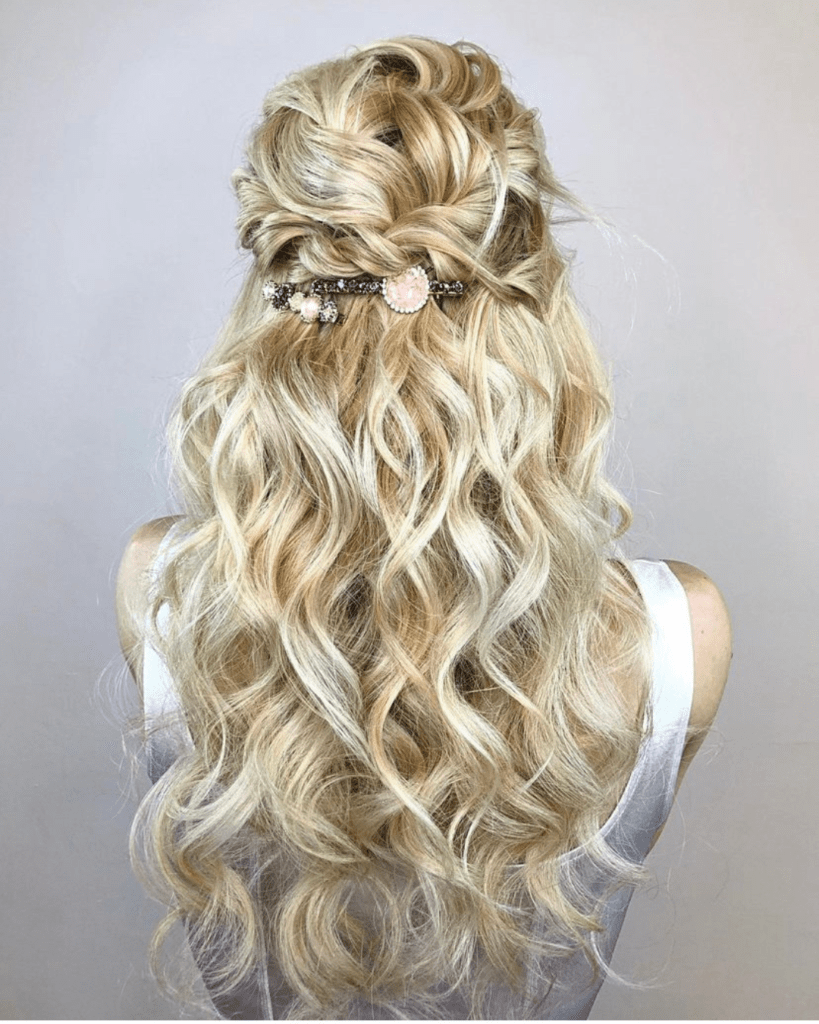 acconciature sposa semiraccolto